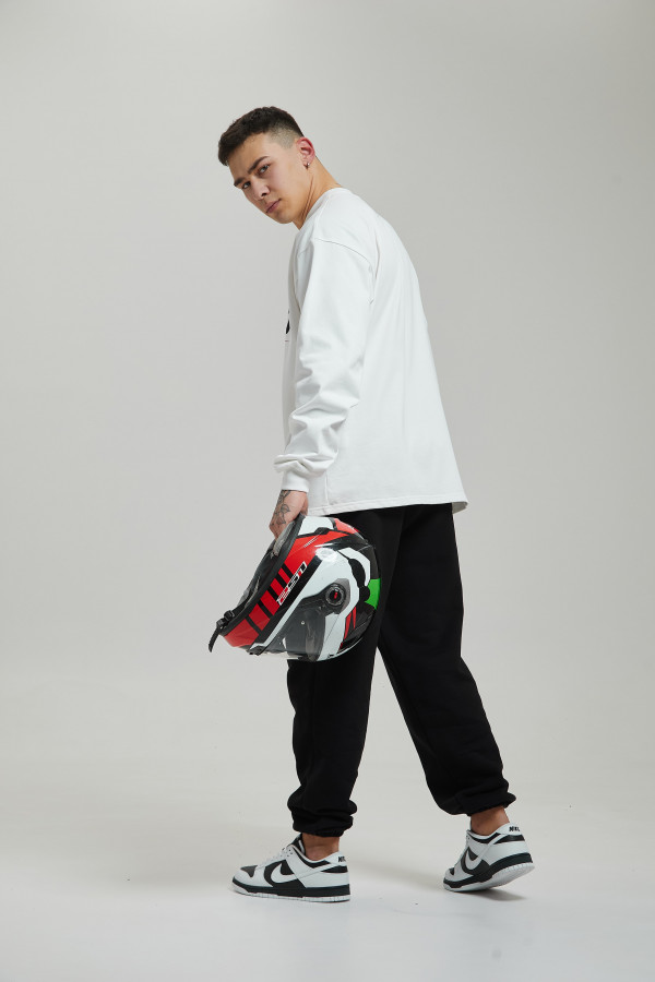 1259674-220x320.jpg