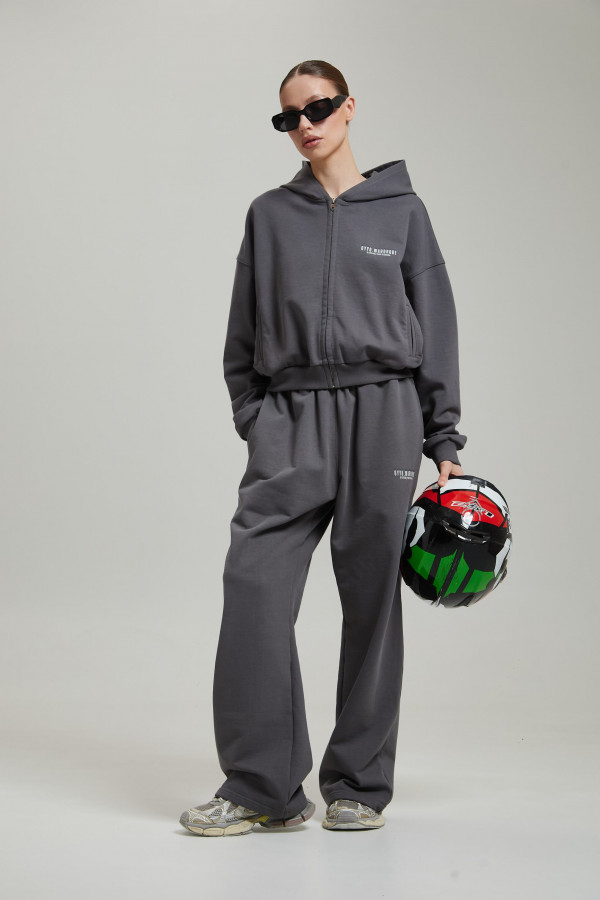 1258669-220x320.jpg